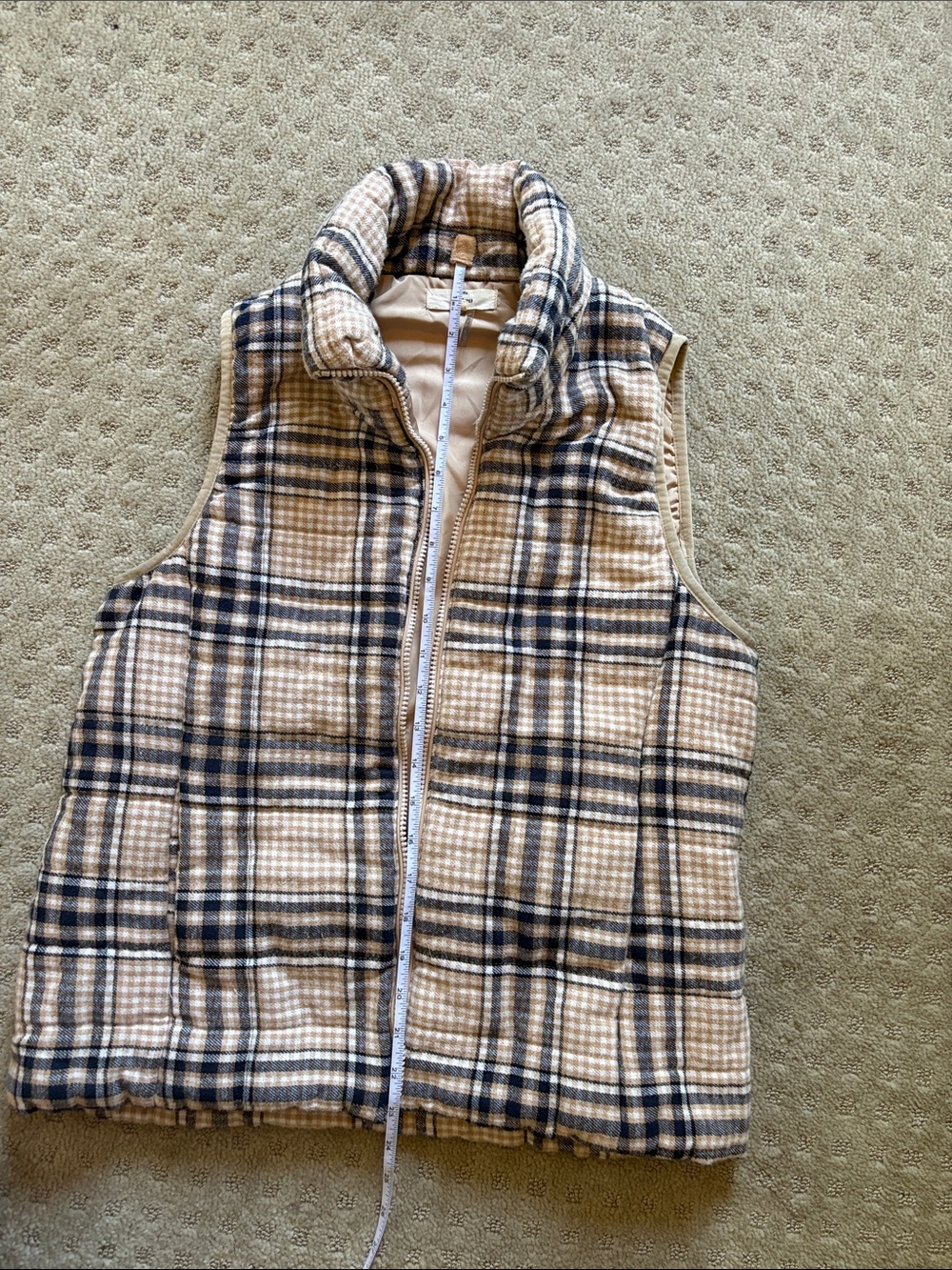 entro Plaid Puffer Vest in Tan and Black - Picture 8 of 9